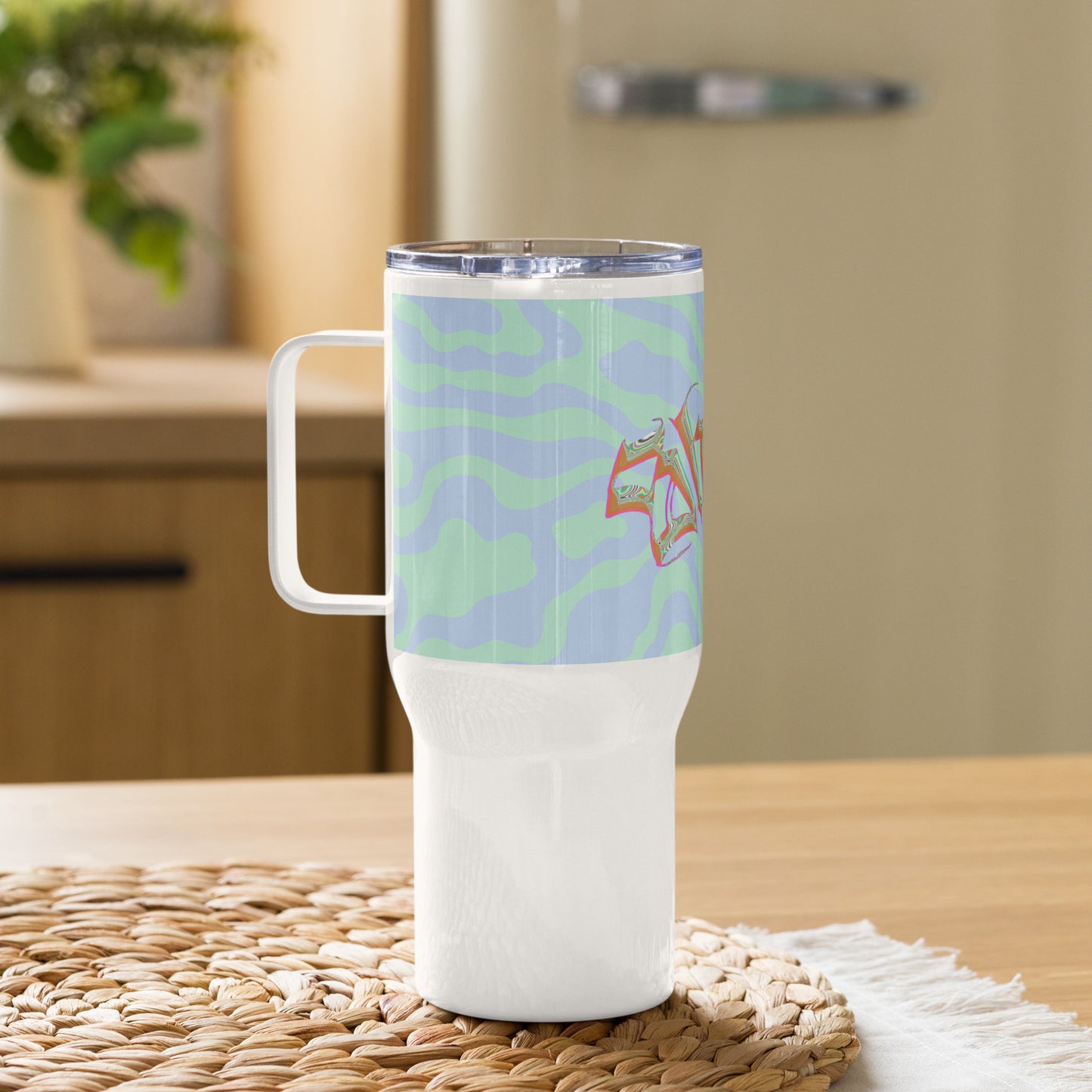 She-eo Travel mug with a handle